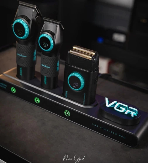 ست ماشین اصلاح حرفهای وی جی آر مدل VGR-STEBLRES PRO 4in1